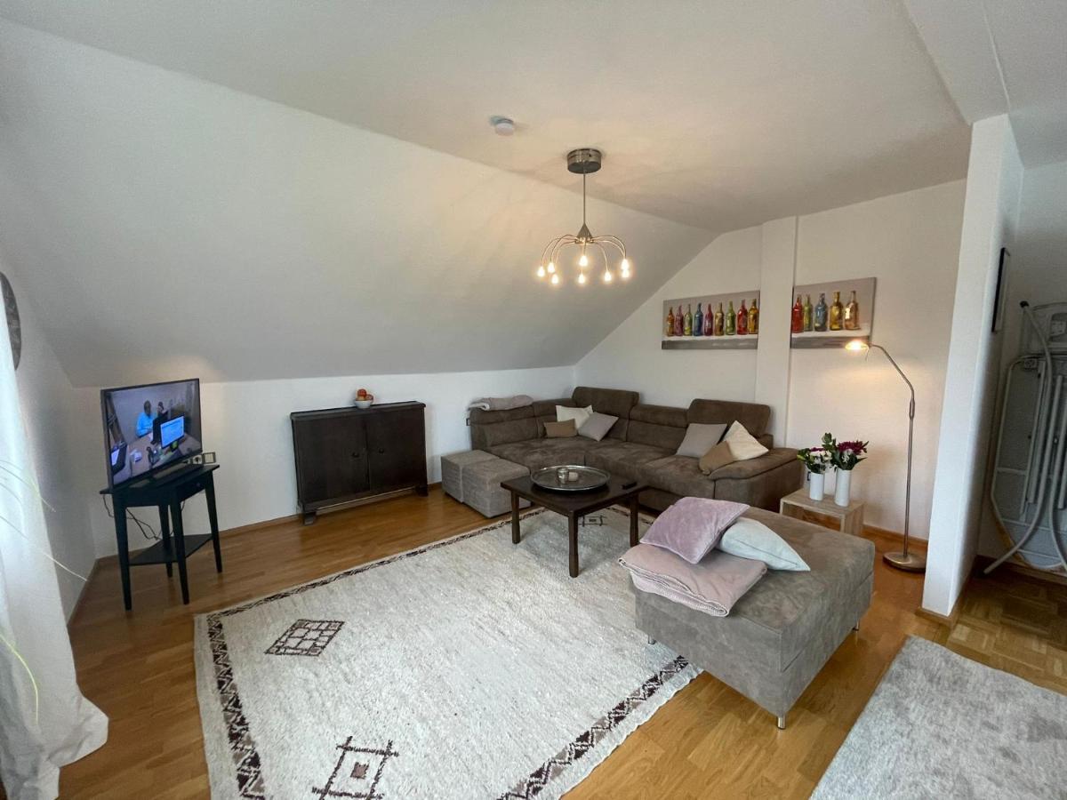 Grosszuegige Ferienwohnung Am Stadtrand Von ฟุลดา ภายนอก รูปภาพ