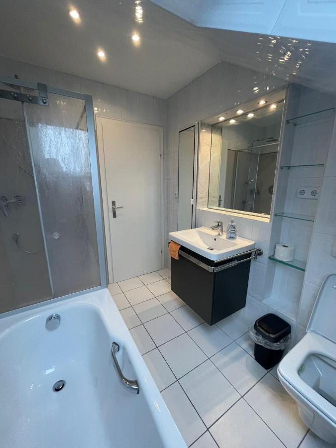 Grosszuegige Ferienwohnung Am Stadtrand Von ฟุลดา ภายนอก รูปภาพ